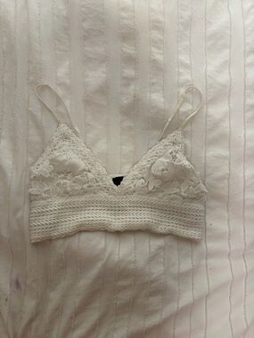 Brandy Melville Cream Lace Bralette Tank Top